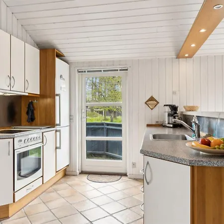 Сasa de vacaciones Farah - 275m From The Sea In Djursland And Mols By Interhome Brondstrup